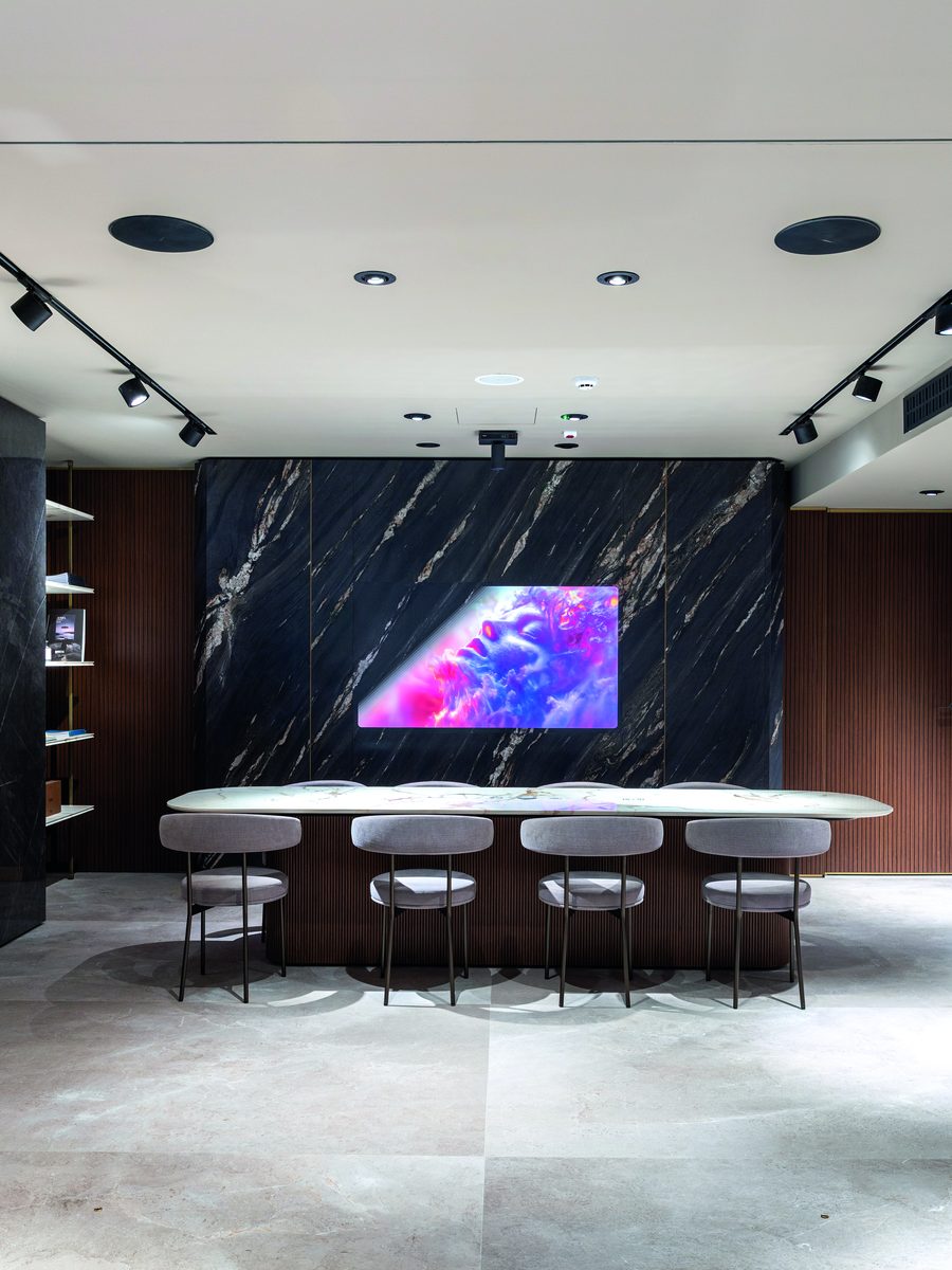 Lexicon · Breccia Phoenix