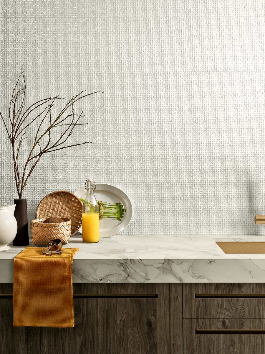 Genesis · Arid White Shine 30 × 60